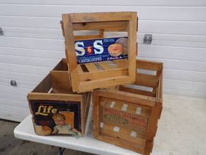 lot 58 image: Great Condition Wood Produce Crates