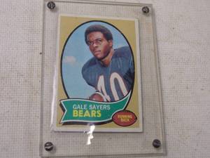 lot 61 image: Gale Sayers Topps 1970 Football Card # 70