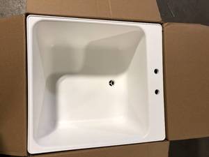 lot 45 image: MUSTEE Utilatub 20 Gallon 23 in. x 25 in. Freestanding LaundryUtility Sink in white  Customer Returns See Pictures