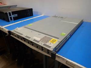 Cisco&nbspUCSC-C220-M3S Server  Power Supply x2 units&nbspUCSC-PSU-650W V02  RAID CARD&nbspUCS-RAID-9266CV V01  CPU x2&nbspINTEL(R) XEON(R) CPU E5-2665 0  2.40GHZ  128GB DDR3L RAM  NO HDs  x8 HD bays  Includes CAB-AC power cable