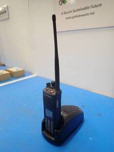 Motorola&nbspXTS 3000 two-way-radio  includes charging station with power cable