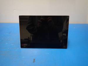 Microsoft&nbspSurface Pro 4 1724 &nbspINTEL(R) CORE(TM) I5-6300U CPU  2.40GHZ  8GB RAM  256GB SSD &nbspWhite spots &amp Screen yellowing, light scratch in screen  NO OS  No cables