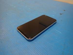 Apple&nbspIphone Xr A1984  128GB of storage  Verizon Carrier Locked (can not be used on another cellular provider)  Includes Charging Cable