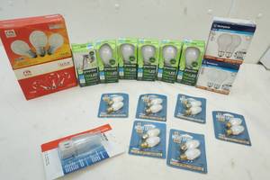 lot 18 image: Variety of Light bulbs