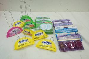 lot 45 image: Variety of Toilet bowl cleaners