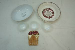 lot 67 image: Kitchenware