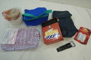 lot 102 image: Shark replacement mop, lunch bags, coffee filters and more
