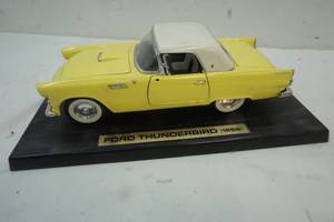lot 111 image: 118th scale 1955 Thunderbird