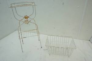 lot 135 image: Vintage wire shelf and basket