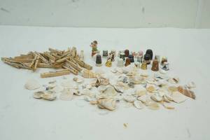 lot 172 image: collectibles
