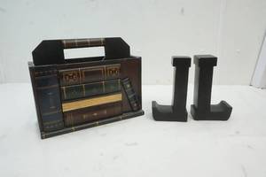 lot 173 image: book ends