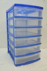 lot 183 image: Gracious Living storage container