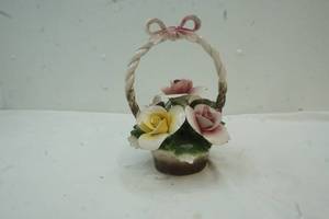 lot 193 image: Rioleve basket