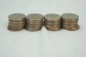 lot 204 image: state quarters