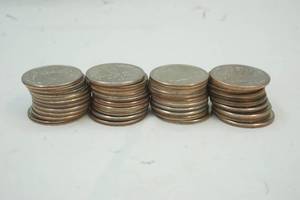 lot 206 image: state quarters