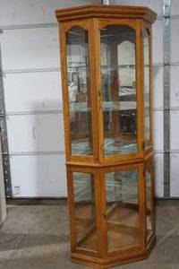 lot 286 image: curio cabinet