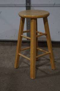 lot 315 image: wood stool