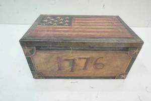 lot 320 image: Decorative Storage Box 1776