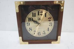 lot 323 image: Pioneer Clock