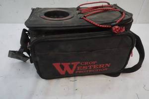 lot 382 image: Insulated Lunch Cooler