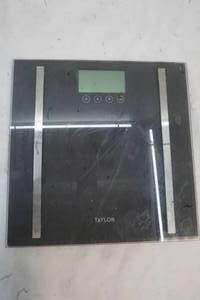 lot 385 image: Taylor weight Scale