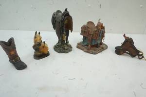 lot 412 image: Variety of Mini statues