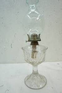 lot 428 image: Oil Lamp