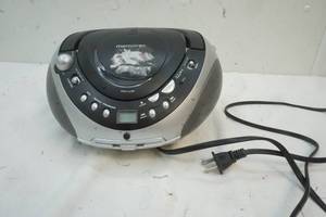 lot 444 image: Memorex AMFM CD Player