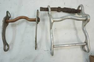 lot 461 image: 2 Horse Bits