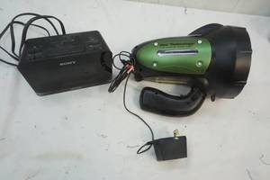 lot 470 image: Sony FMAM Radio & Coleman Flash light with charger