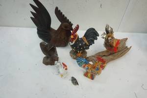 lot 497 image: Variety of Rooster, Chickens, Iron Wood Eagle