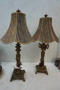 lot 503 image: Table lamps