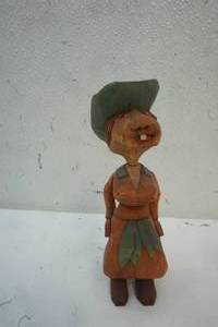 lot 511 image: wood carving