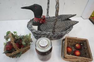 lot 550 image: Loon