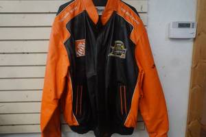 lot 585 image: Chase leather coat