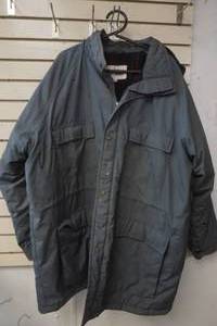 lot 606 image: JJ Cochran 2xl tall jacket