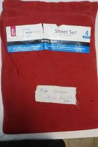 lot 616 image: Full size microfiber sheet, top sheet only