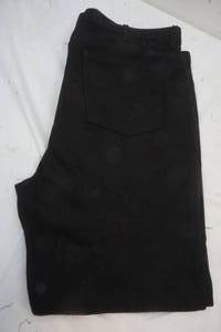 lot 642 image: Black wrangler jeans, 46x32