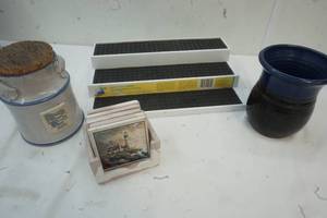 lot 675 image: Farmers elevator crock