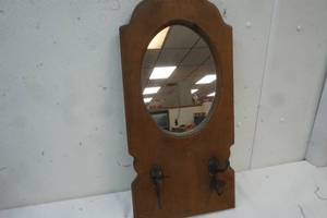 lot 677 image: Mirror