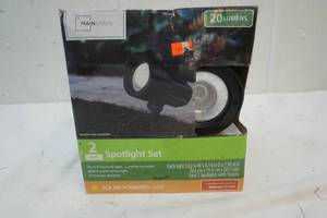 lot 704 image: spotlight set