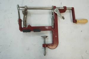 lot 717 image: apple peeler
