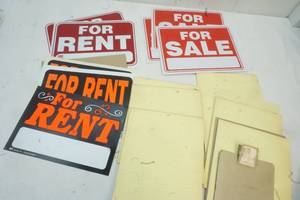 lot 724 image: For sale signs