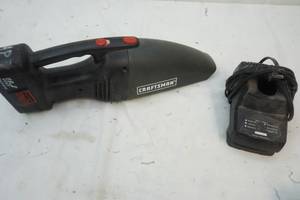 lot 740 image: Craftsman vac
