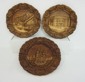 lot 147 image: Vintage German Hand Carved 3-D Wood-Style Folk Art Home Wall Decor Plate Mariazell, Spittal, City Street...