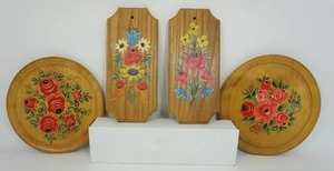 lot 148 image: Beautiful Vintage Hand Painted Toleware Wood Wall Art...