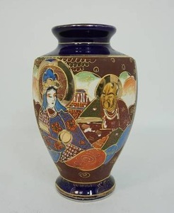 lot 149 image: Antique Japanese Satsuma Vase Hand Painted Japan