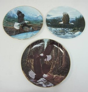 lot 84 image: Limited Edition Collector Plates Soaring Majesty Freedom 1991 W.S. George, 1992 Americas Pride Collection Misty Fjords 1st Issue Fine China Bradex, Bald Eagle Plate Derk Hansen Rare Bird Limited A Time of Plenty 702A...