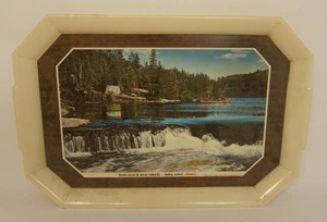 lot 104 image: Vintage Hamms Beer Serving Tray Waverly Products Scranton PA