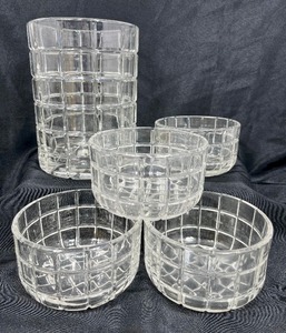 lot 120 image: Toscany Emerald Style Vase and Set of Four 5 Bowls...